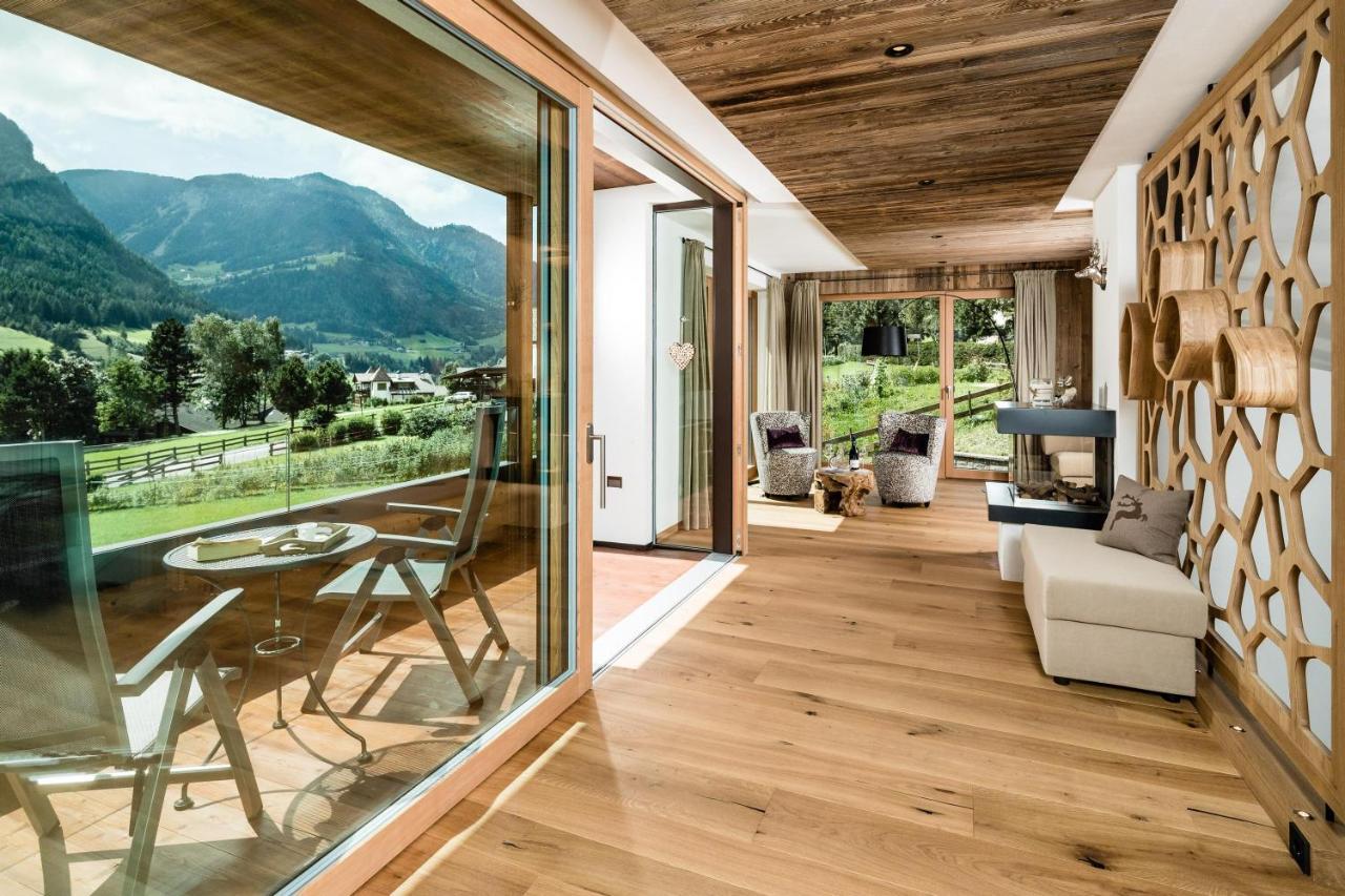 Villa Paruda Mountainchalet St. Ulrich in Gröden Exterior foto